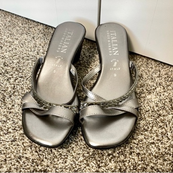 Silver Wedge Heel with a little sparkle -Size 9 - Picture 2 of 10